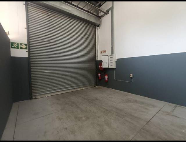 INDUSTRIAL PROPERTY TO RENT IN LASER PARK